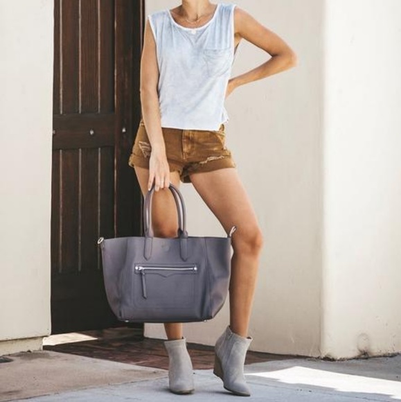 Muscle Tank Soft Gray Washed - Picture 4 of 7